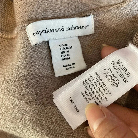 Cupcake and Cashmere Zebra Print Soft Casual Sweater Cardigan Women M-L Pockets - Picture 5 of 8